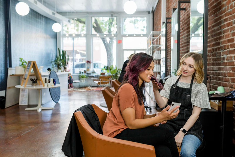 The Silent Consultation: How to Read Your Client's Non-Verbal Cues