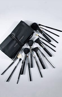 Bodyography Angled Liner Brush